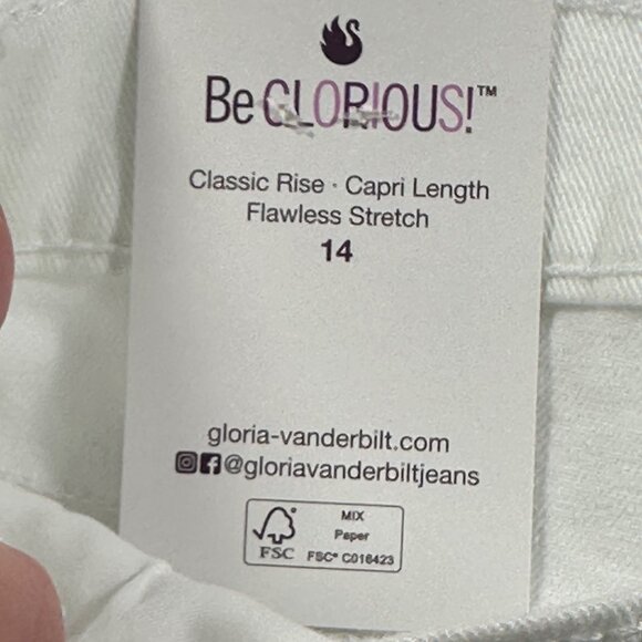 Gloria Vanderbilt Womens Amanda Capri Pants White Size 14 NWT Beachy Summer - Picture 3 of 12